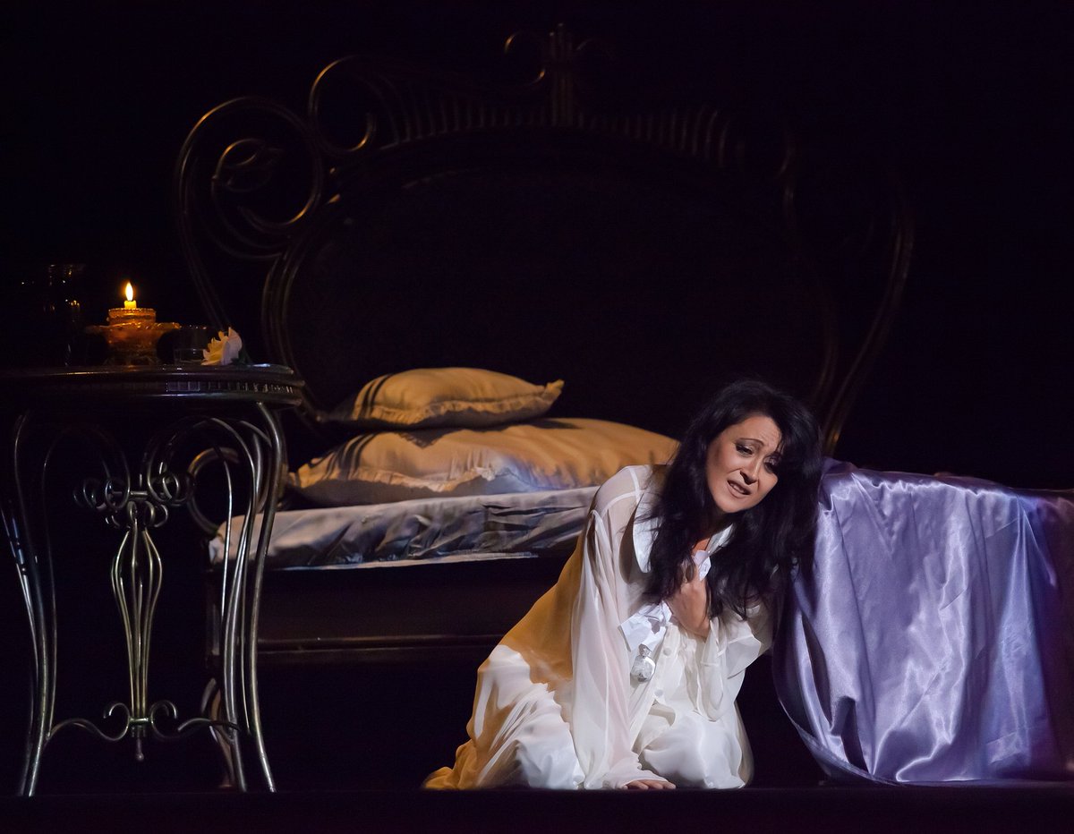 bashopera's tweet image. Уже завтра на сцене #bashopera великолепная Эльвира Фатыхова в партии Виолетты Валери. Не пропустите!