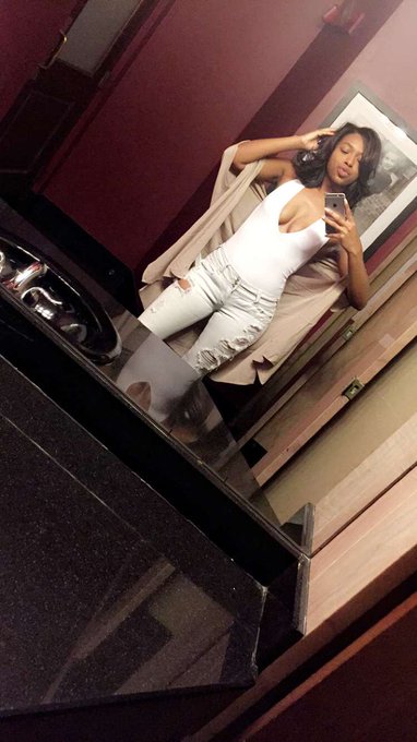 Watch Crump's leaked NSFW photo on TwXstars