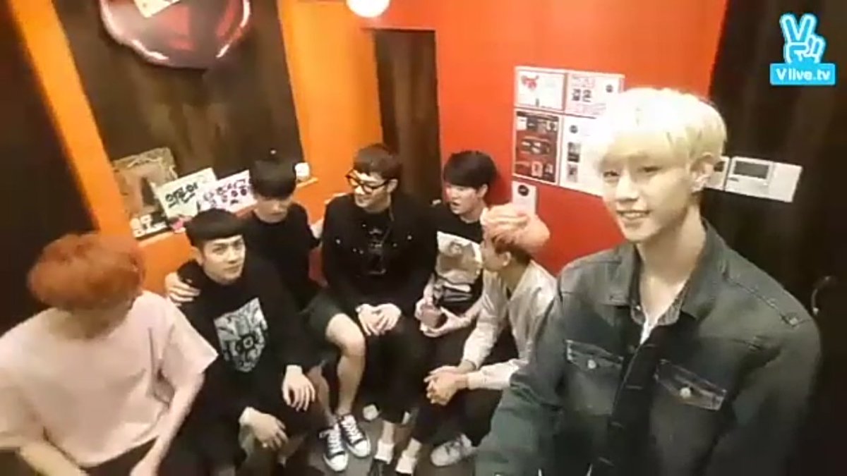 It's JB!!!JB! JB!Long time no see all members from GOT7!So excited!