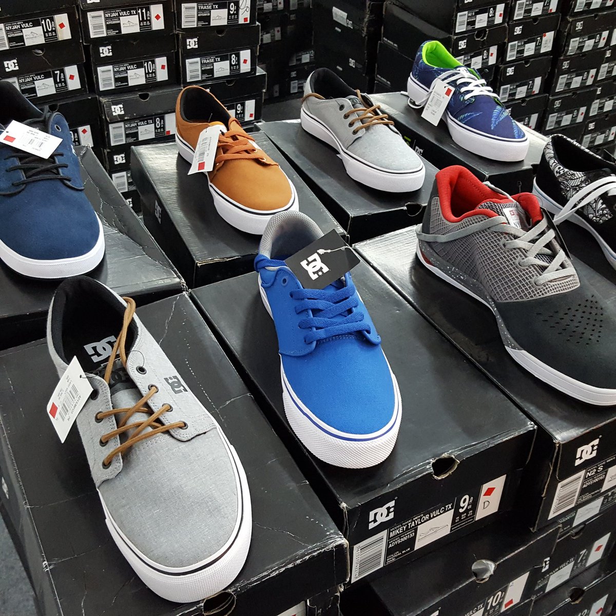 Get disc up to 80% 19 May - 17 June 2016 at <a href="/malbekasi/">SummareconMallBekasi</a> #1stFloor (next to Bata Shoes) 
Brands: Quiksilver, DC &amp; Roxy