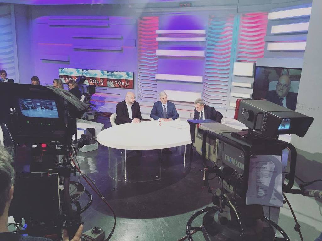 agorarai's tweet photo. #intantoinstudio https://t.co/5IvDgSFADt https://t.co/SnxLyTXtUK