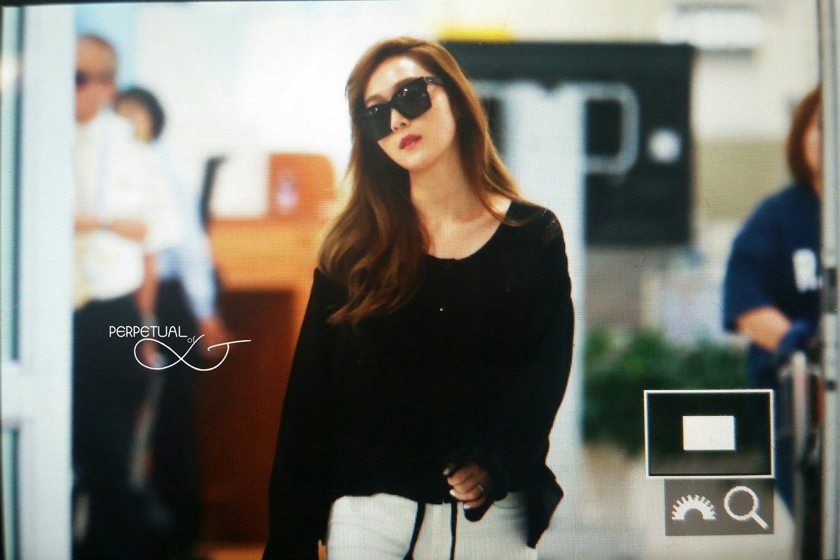 [PIC][19-05-2016]Jessica trở về Hàn Quốc vào trưa nay CizWbCLUoAA8elr