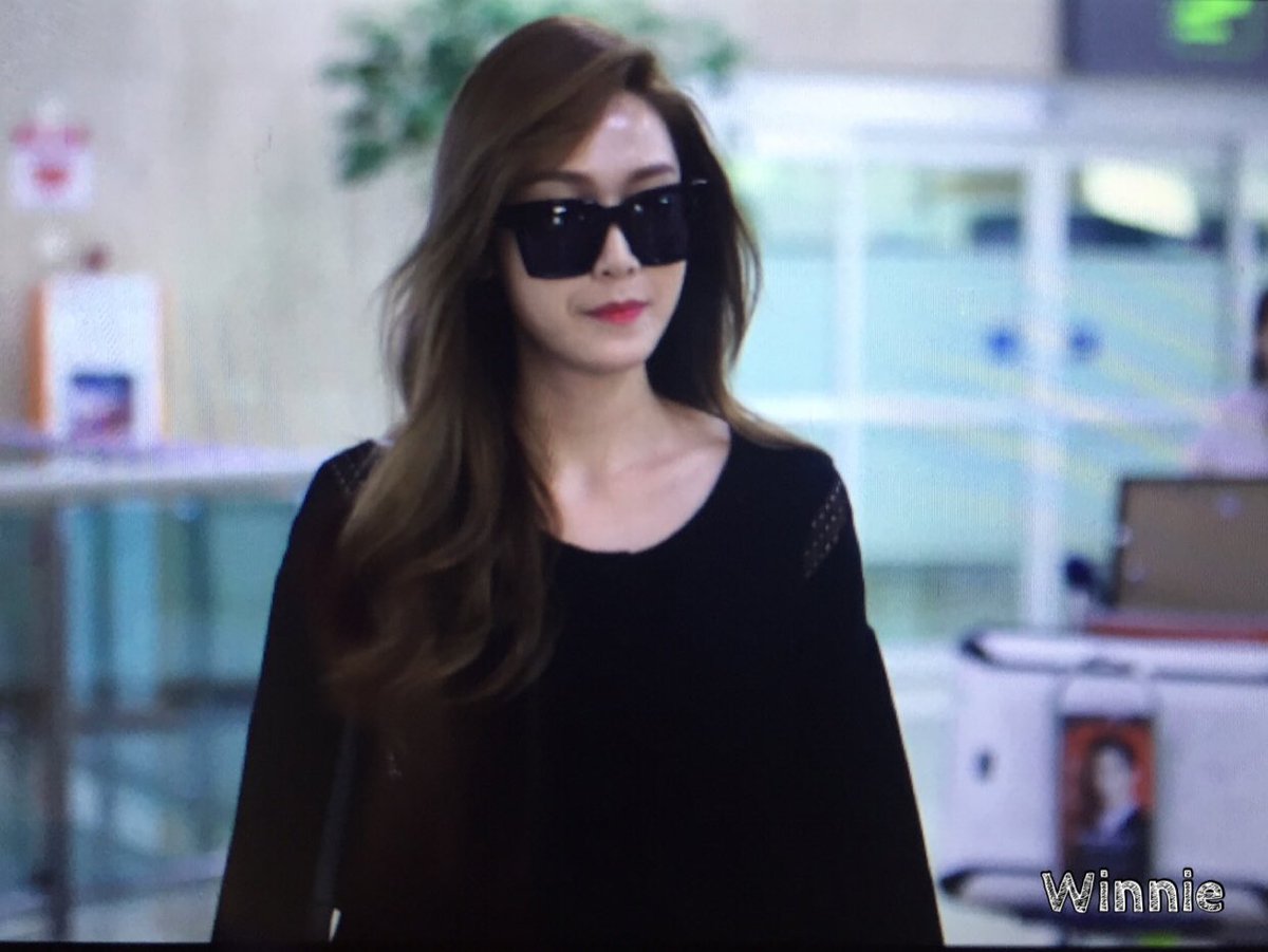 [PIC][19-05-2016]Jessica trở về Hàn Quốc vào trưa nay CizWlC9UoAA1wWn