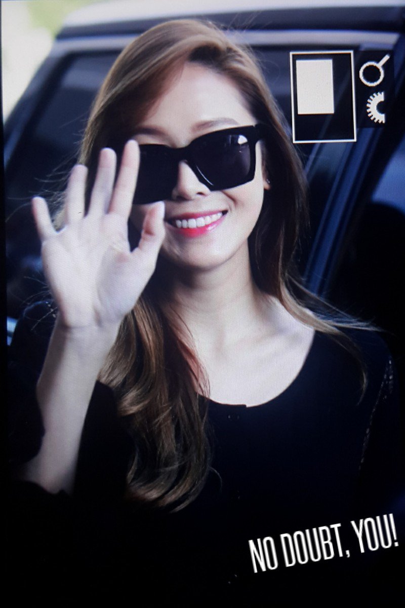 [PIC][19-05-2016]Jessica trở về Hàn Quốc vào trưa nay CizWuCYUgAE4sbk