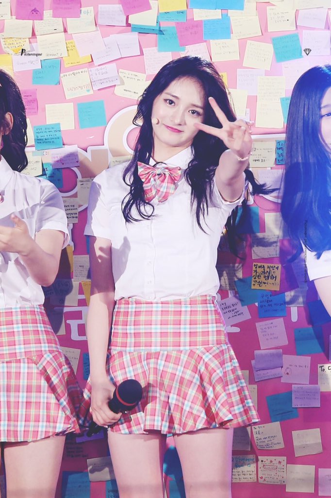 zhou jieqiong pics tweet media
