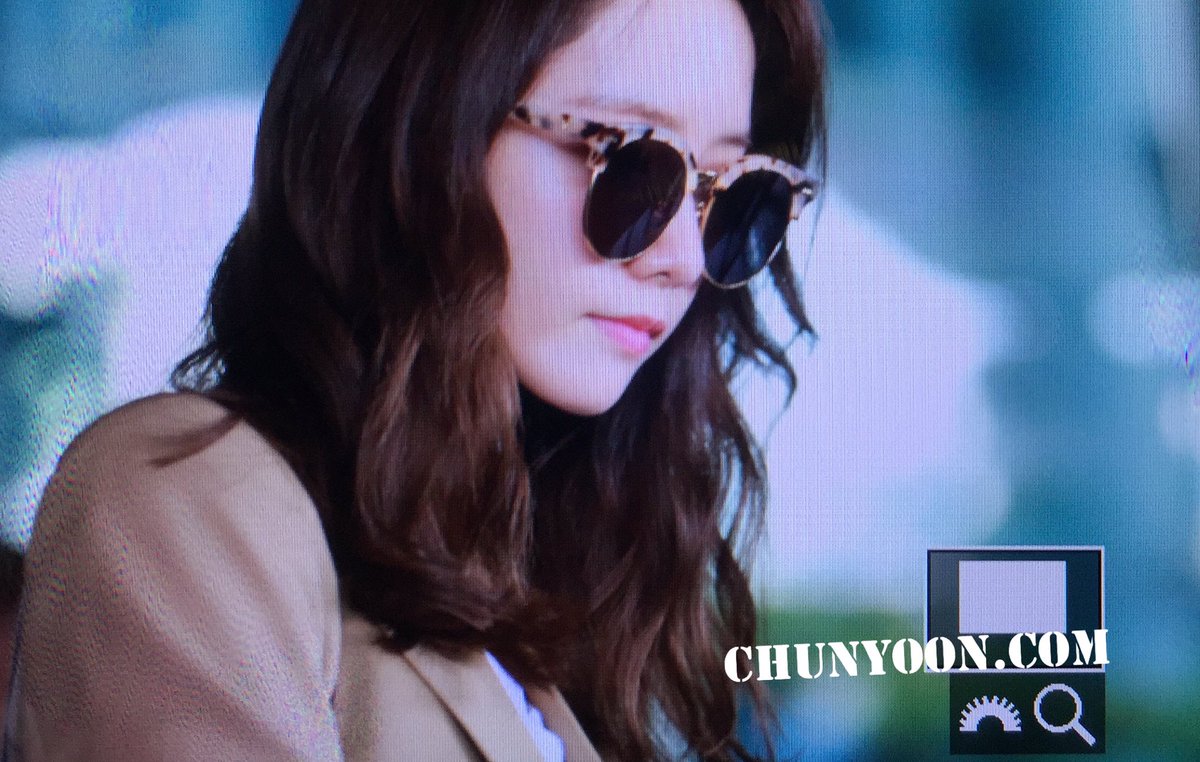 [PIC][19-05-2016]YoonA trở về Hàn Quốc vào trưa nay CizmjrpU4AADX0M