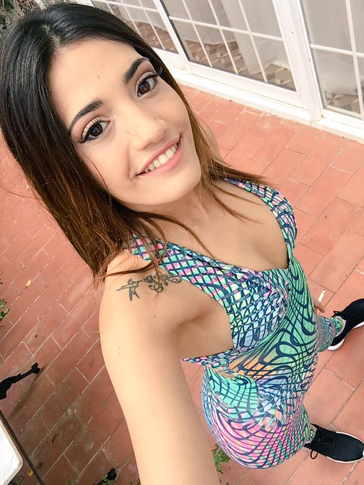 Hoy toca algo?????? https://t.co/dqN80G85zC