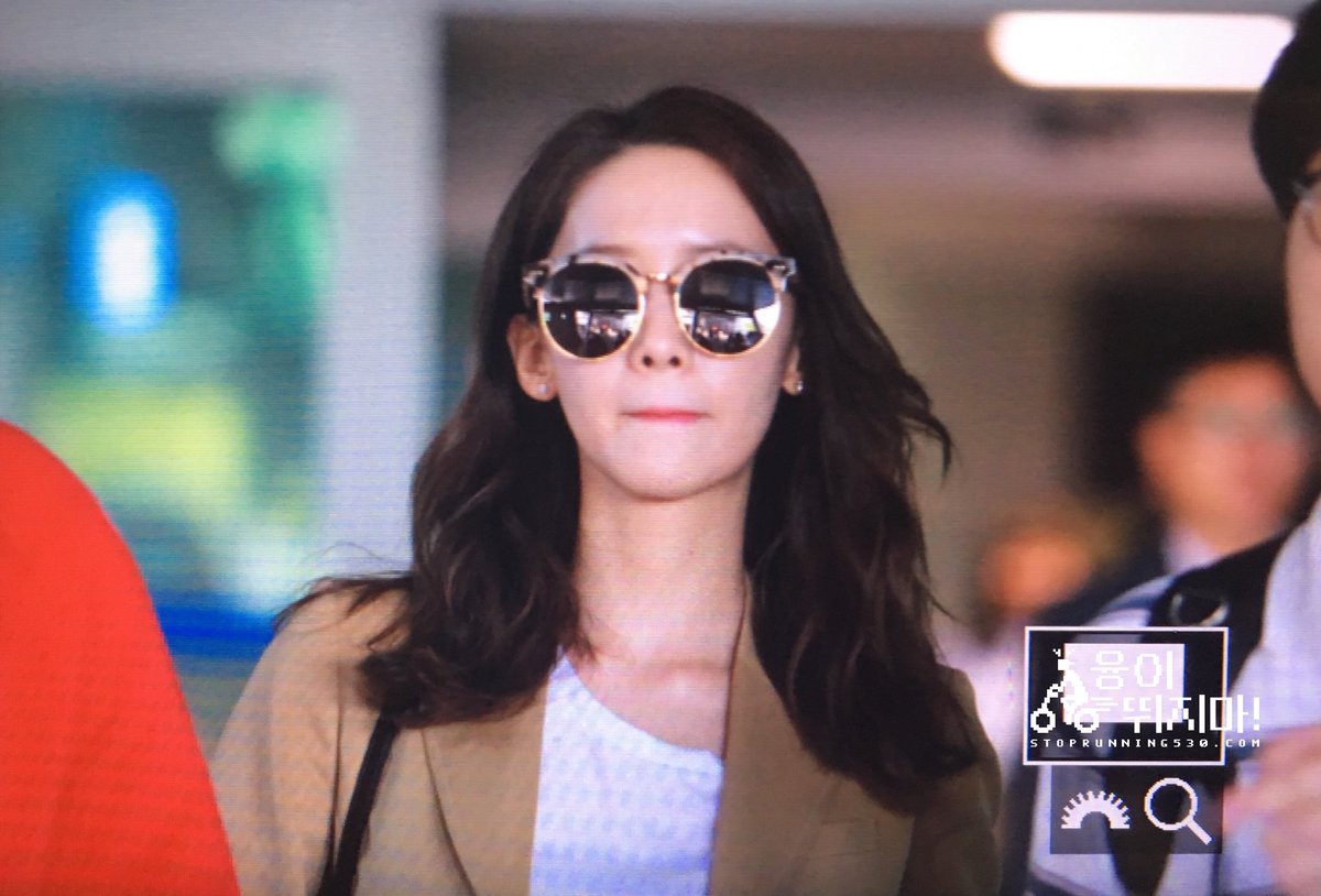 [PIC][19-05-2016]YoonA trở về Hàn Quốc vào trưa nay CizqcK7VAAAJmHt