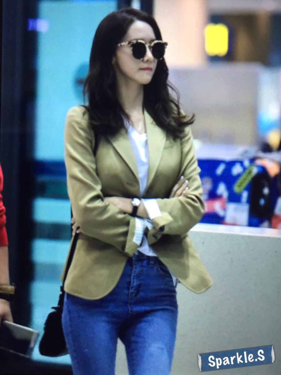 [PIC][19-05-2016]YoonA trở về Hàn Quốc vào trưa nay CizrgPBUoAEQX2J