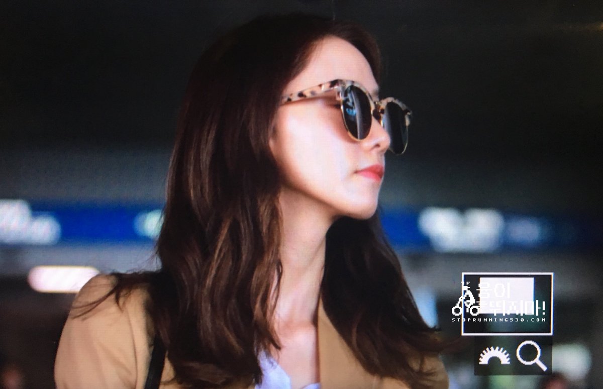 [PIC][19-05-2016]YoonA trở về Hàn Quốc vào trưa nay CizsJDkUUAAVPl-