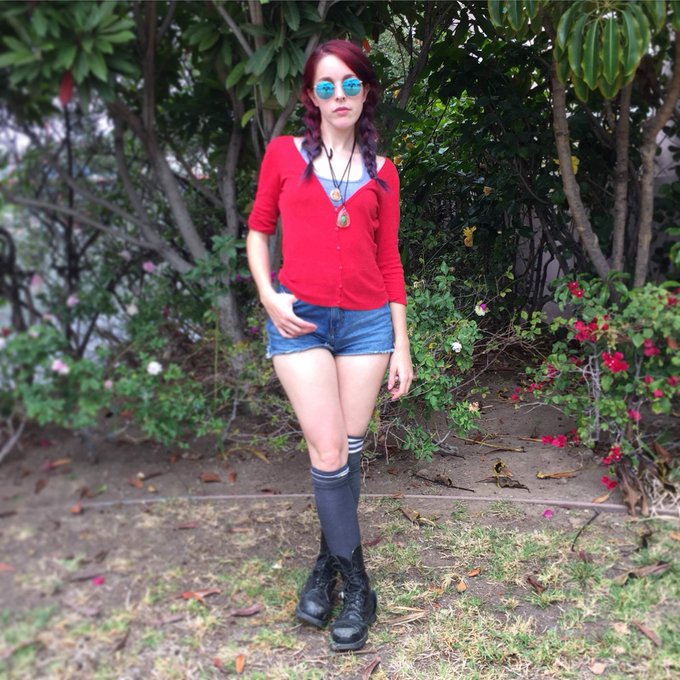 I love this look so much <3 https://t.co/NdG7bstfEu