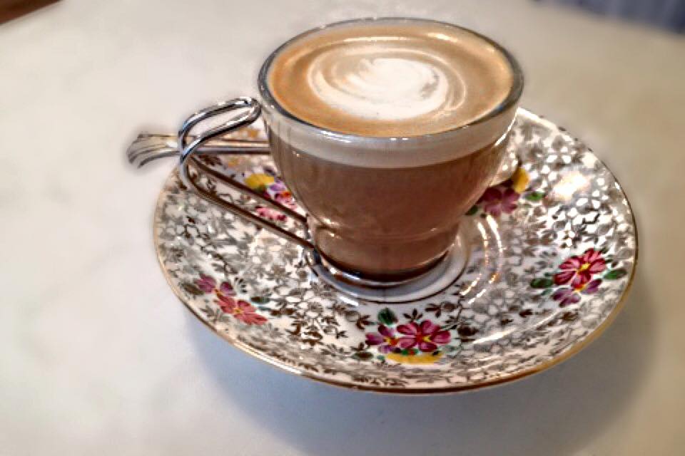 6 places for #coffee &amp; cake on Argyll's Secret Coast. <a href="/_Oystercatcher/">The Oystercatcher</a> <a href="/Portavadie/">Portavadie on Loch Fyne, Scotland</a> <a href="/CarryFarm/">Carry Farm</a> ow.ly/SOnP300htBd