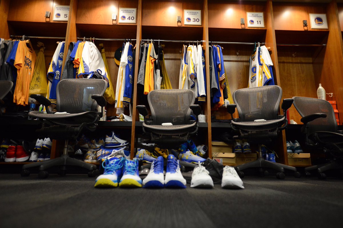 warriors's tweet photo. Ready. #NBAFinals https://t.co/lCj8q0Y8Ug