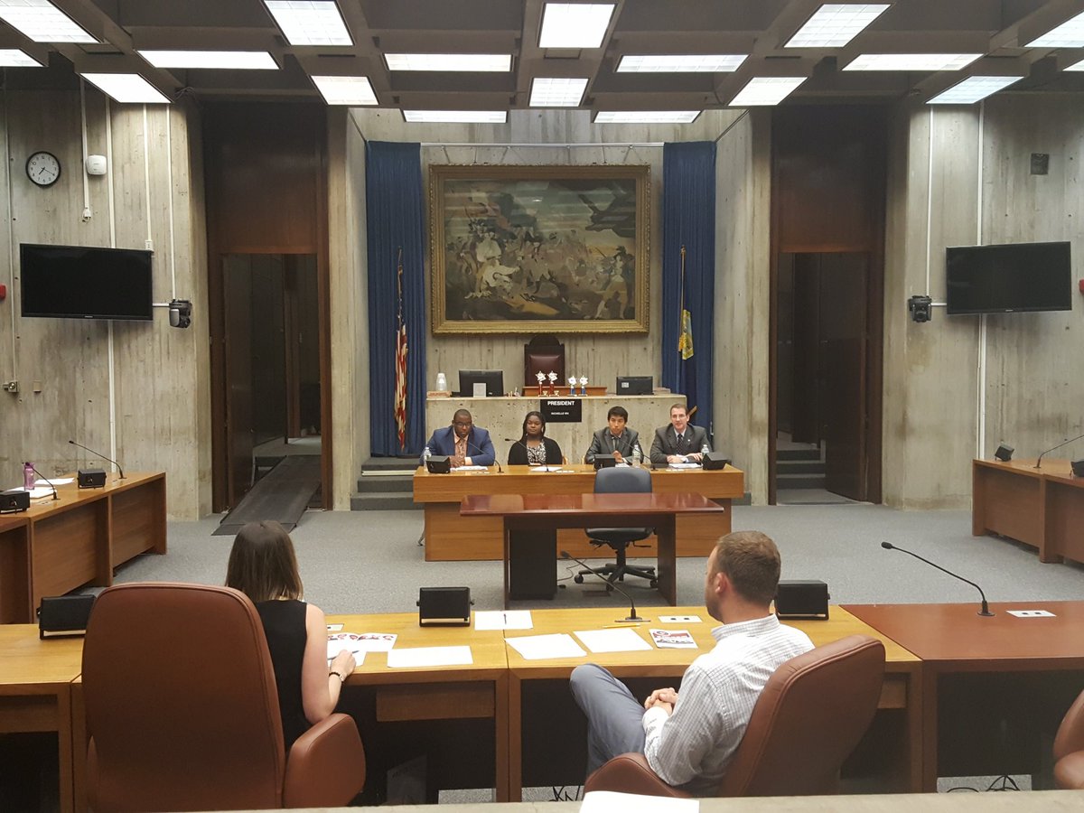 Team5969's tweet photo. The judges are giving their feedback! #CityHallDebates @TheEnglishHS @bostondebate https://t.co/FDAf7M0qVi