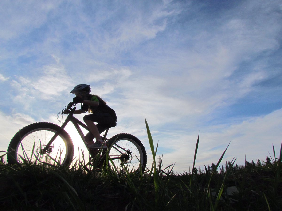 TheWalleyeJr's tweet image. Check out our summer issue, including 7 Reasons Why You Need to Try a #Fatbike by Brooke Ailey #tbay #bykidsforkids