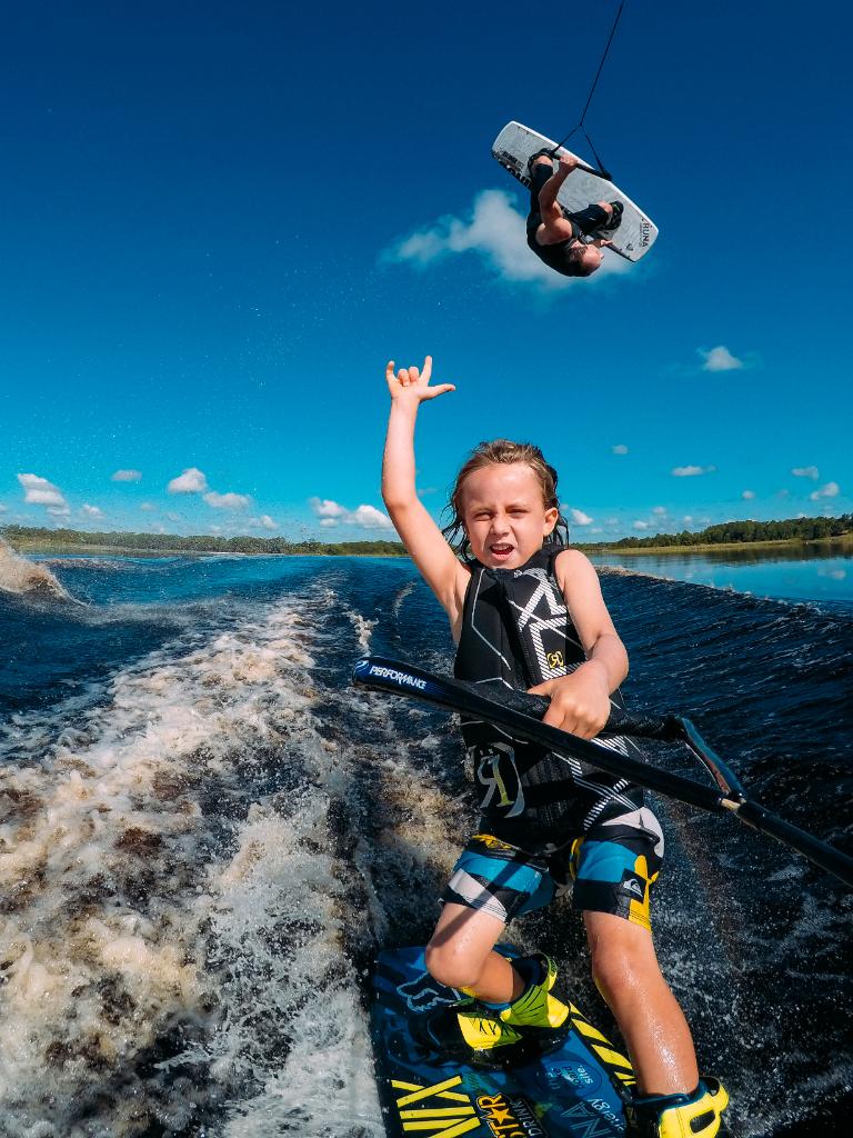 GoPro (@gopromx) on Twitter photo ¡Foto del Día! Como padre es un orgullo que los hijos continúen el negocio familiar. ¿No es así <a href="/grindwaterdarin/">Darin Shapiro</a>? ¡Foto del Día! Como padre es un orgullo que los hijos continúen el negocio familiar. ¿No es así <a href="/grindwaterdarin/">Darin Shapiro</a>?