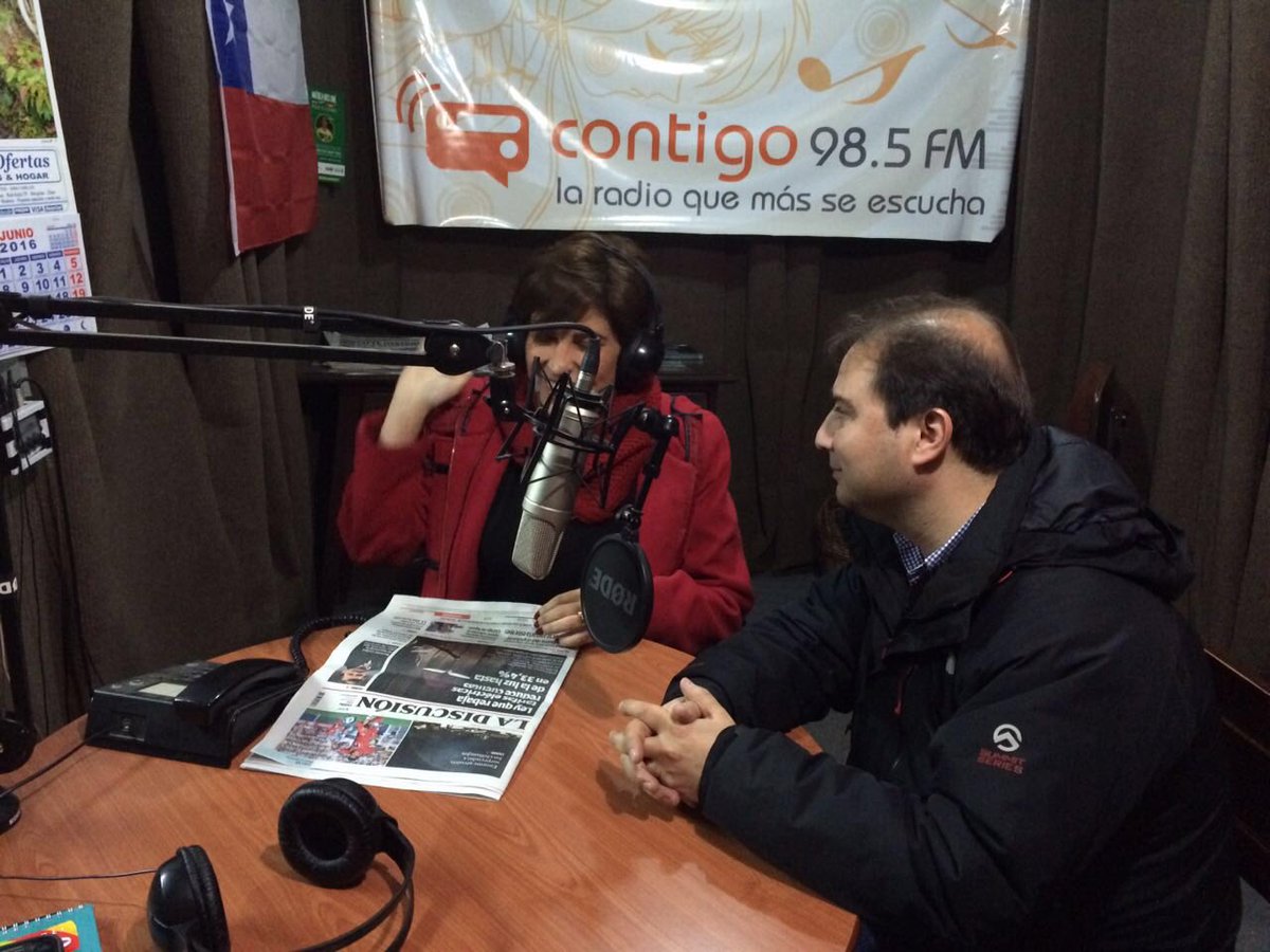 En radio contigo junto a Frank