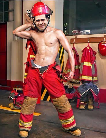El_Mixqueno's tweet photo. @Luiscabr3ra @M3millo @SalgueroVictor_ Neto Bran es el comandante de la manguera en el cuerpo de bomberos. https://t.co/9t7djGYpHn