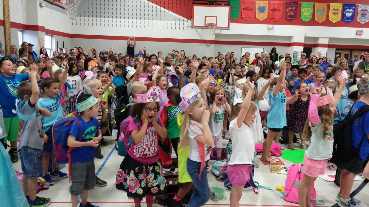 oFISHally 1st graders!! #movingon <a href="/BennettBears/">Bennett Bears</a> <a href="/Bennett1stGrade/">Bennett First Grade</a>