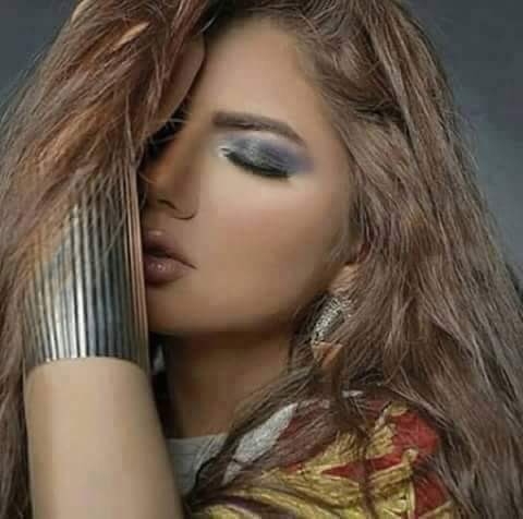 9pp_3's tweet image. حًيِنِ احببتكِْ اغمضت عيني 
وسِـرتٌ إلَيِكِْ دٍونِ أنِ أحًفُـظُ طِريِقُ رجعتي
فانت الطريق الذي لا رجعه منه ..❤️