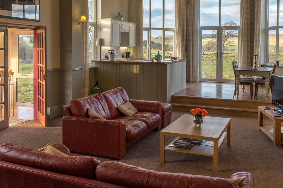 The Holly Bush Inn tweet media