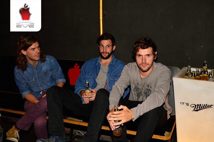 Visita nuestro fanpage y mira lo que fue la Fiesta vivida junto a <a href="/Miller_Chile/">Miller Genuine Draft</a> en #ClubEVE facebook.com/ClubEVE