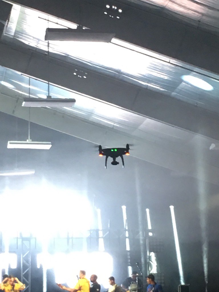 warriorConf's tweet photo. Sound, lights, and drone all ready to go #Warrior16 https://t.co/b5v14QgXuD