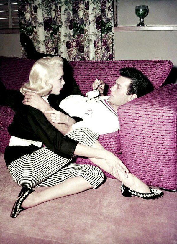 This is What Janet Leigh and Tony Curtis Looked Like  in 1950 