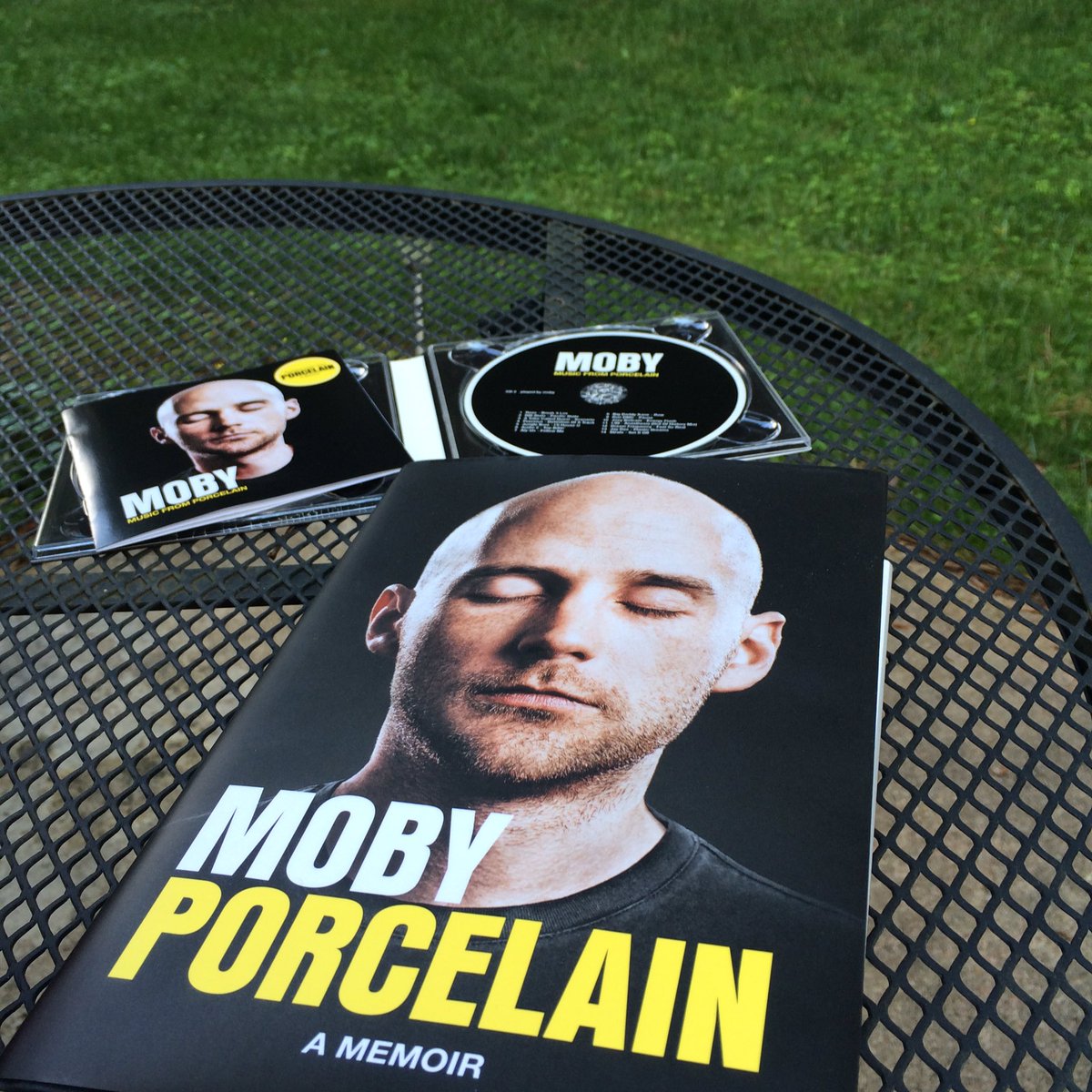 recordstoreday's tweet image. Forced outdoor leisure time with @thelittleidiot due to downed Internet. A sincere THANK YOU to #technologyfailure