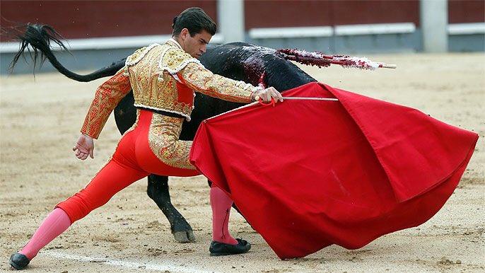 ClarinTaurino's tweet photo. Legionarios a la guerra
https://t.co/eNqxShvsQb
La de hoy en @LasVentas_ por @cauchitojr enviado especial
Foto/EFE https://t.co/cNcTQQi97Y
