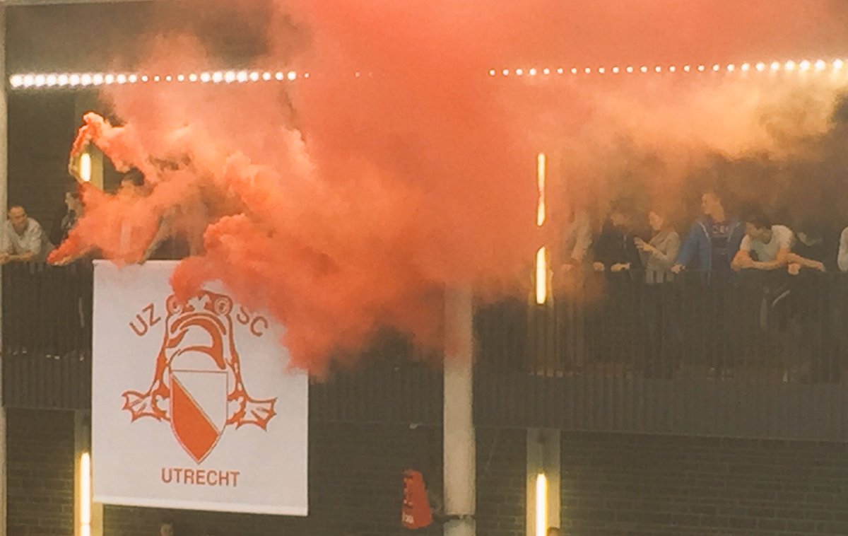 NoKiddincovers's tweet photo. @UZSCUtrecht van harte. Top #waterpolo. Nederlands Kampioen. We gaan een lekker feestje bouwen! https://t.co/RIBPNC9hAc