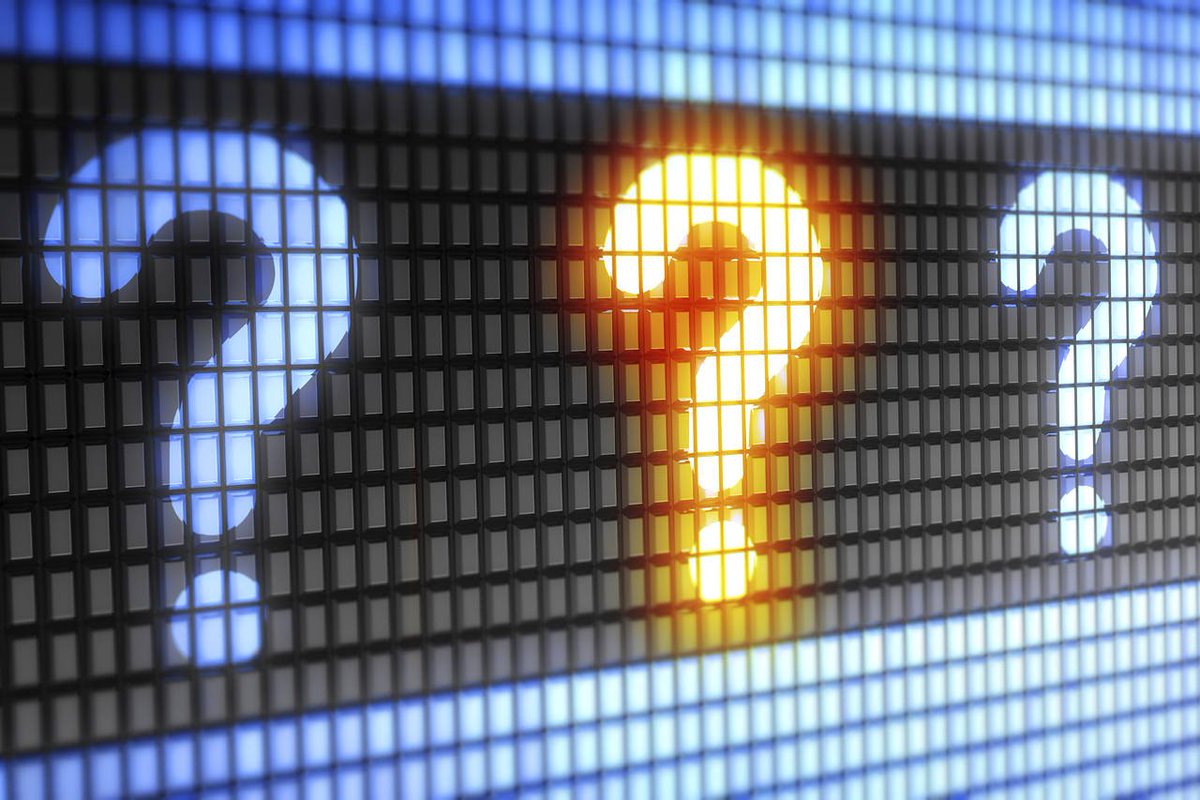 вопросительные знаки на экране. вопросы на стену. вопрос в телевизоре. знак вопроса. фон с вопросительными знаками.