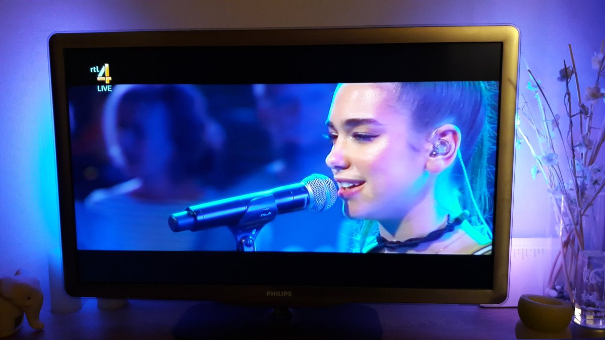 frostmage's tweet photo. @DUALIPA 💕💕💕 https://t.co/Hn4szim9pJ
