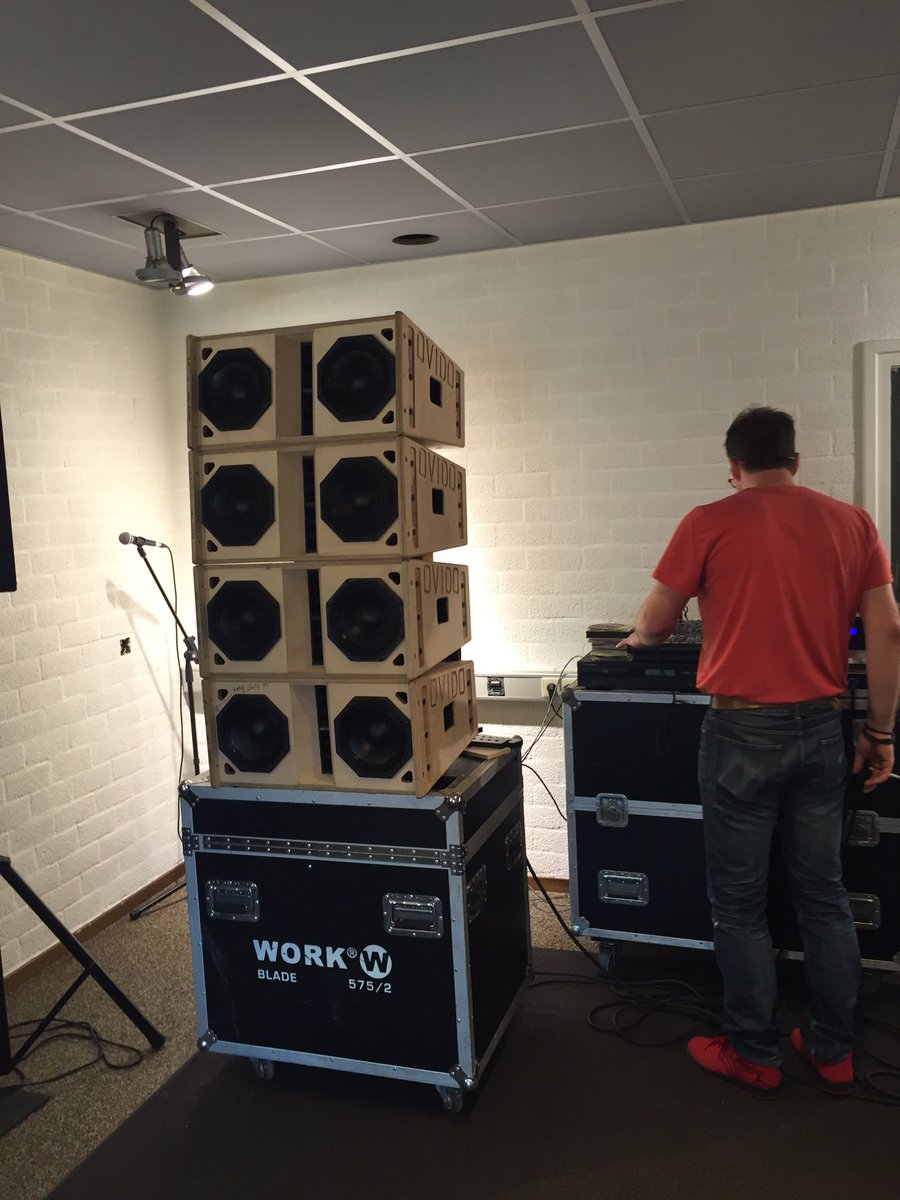 Twitter line array Clearance