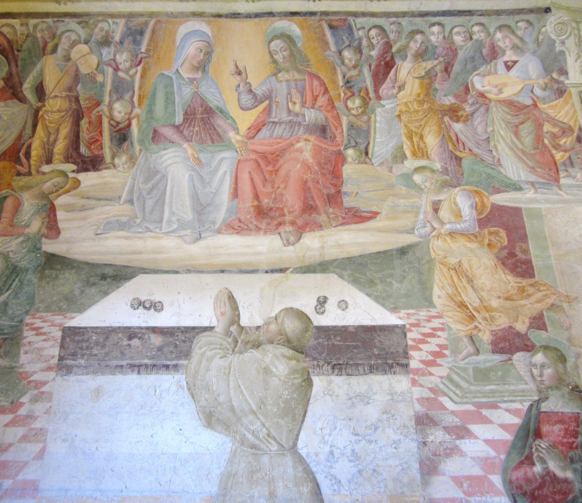 Discover Assisi tweet media