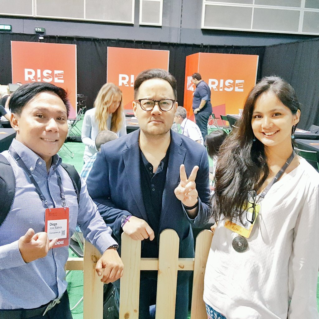 Diegothewizard's tweet photo. Checking in at @RISEConfHQ with @casey_lau @april_cuenca @startupshk @HorsepowerPh @fliptripph https://t.co/bJVWhMpcVD