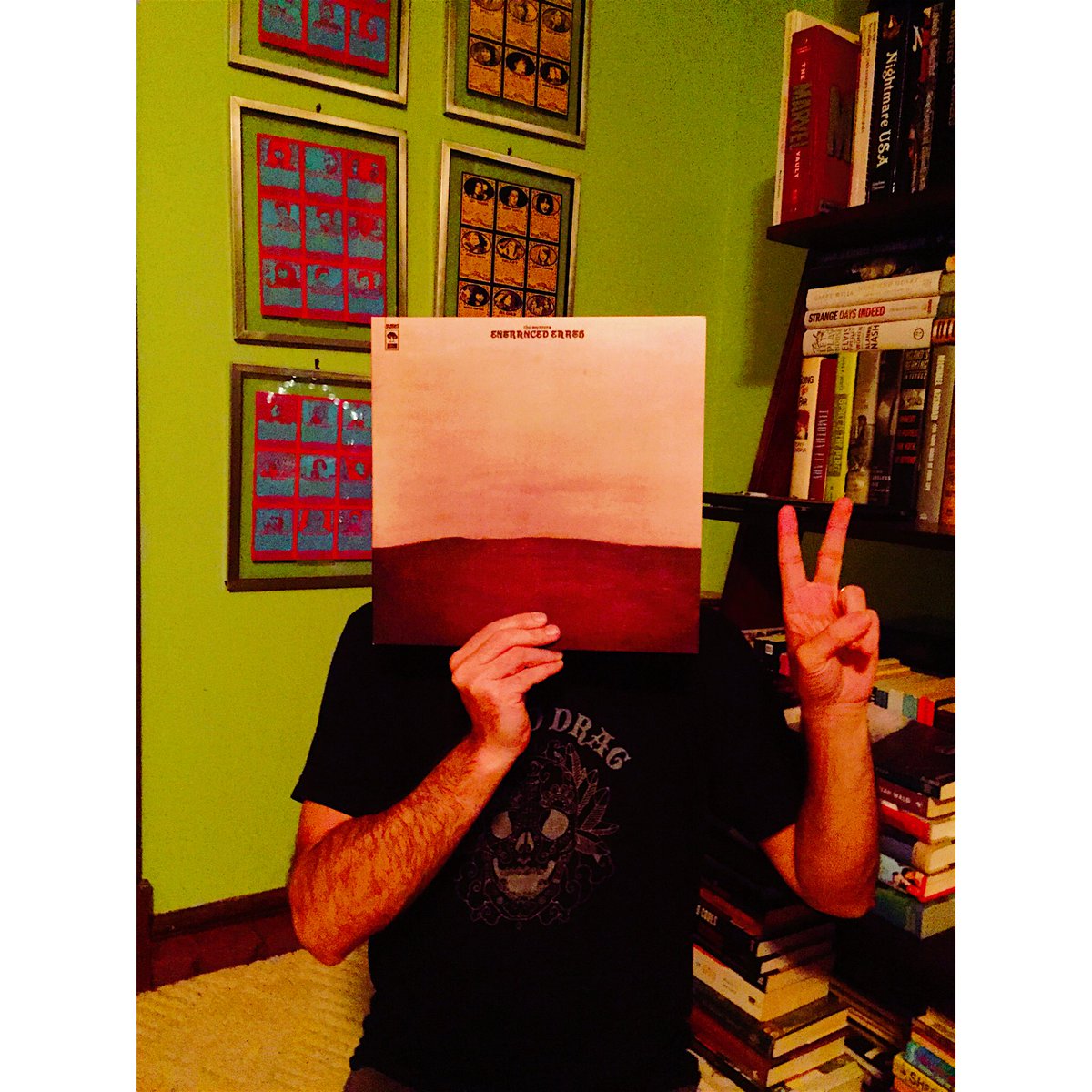 Dude, the new album 
By The Myrrors is really 
Something quite special 

themyrrorsbbib.bandcamp.com/album/entrance…