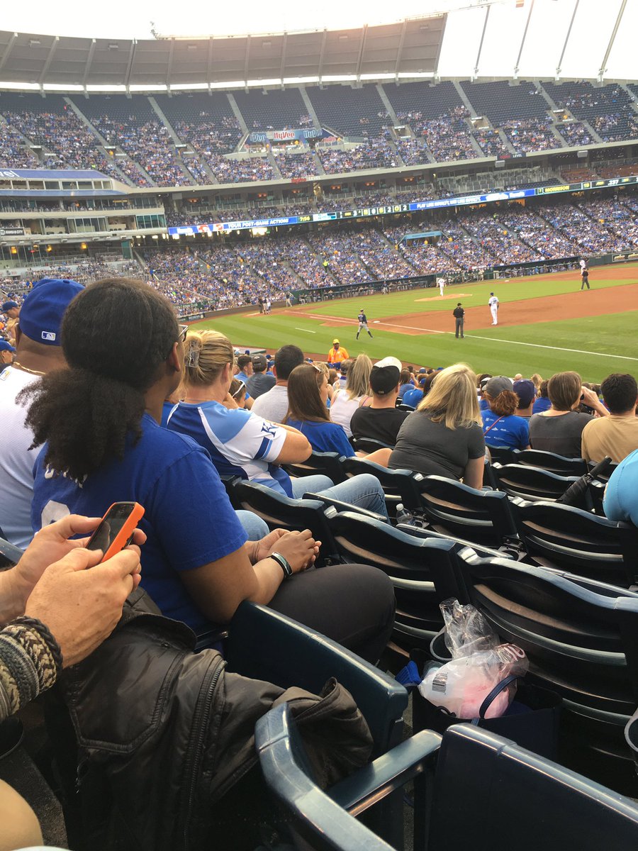 galloway_01's tweet photo. Taking in the Royals game tonight on a week off from USMTS https://t.co/wblECOmsfk