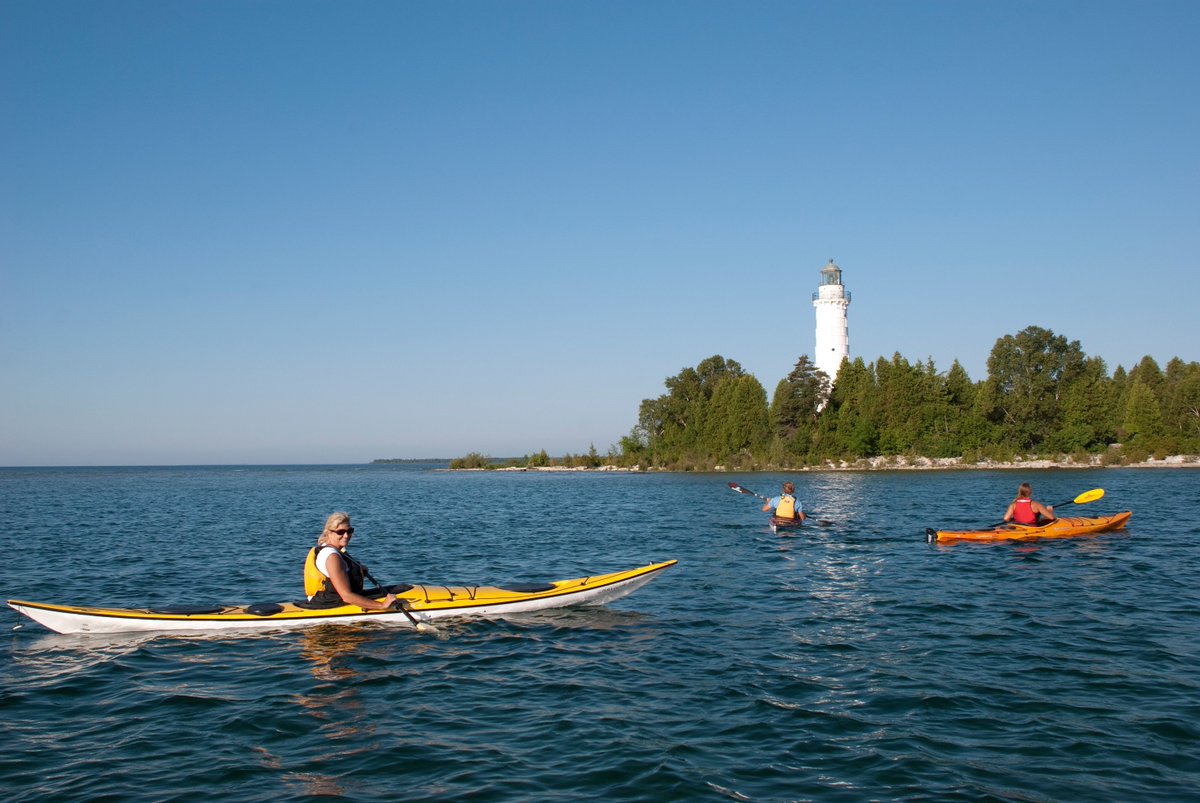 mydoorcounty's tweet photo. Hit the water with your kayak and explore the peninsula! #kayaking #DoorCounty
https://t.co/ODZmMCCNq7 https://t.co/ZbGcYbfXOO