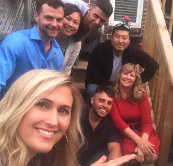 JennValentyne's tweet photo. Hanging out with contestants @GameOfHomesTV Season Finale tonight @w_network 10pm #FinaleParty https://t.co/AwJTVBhU9r