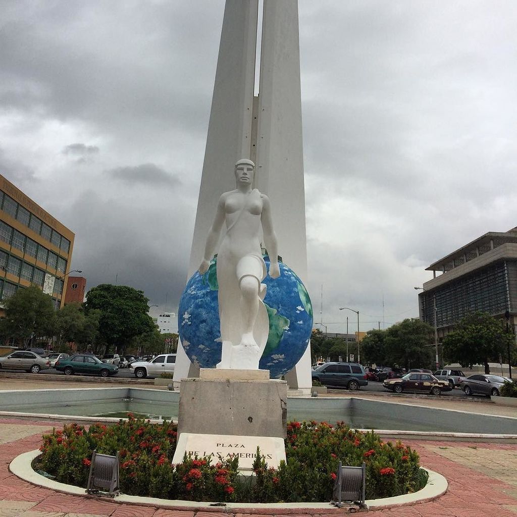 BodfordVe's tweet photo. #plazalasamericas https://t.co/x99jsYi3SA