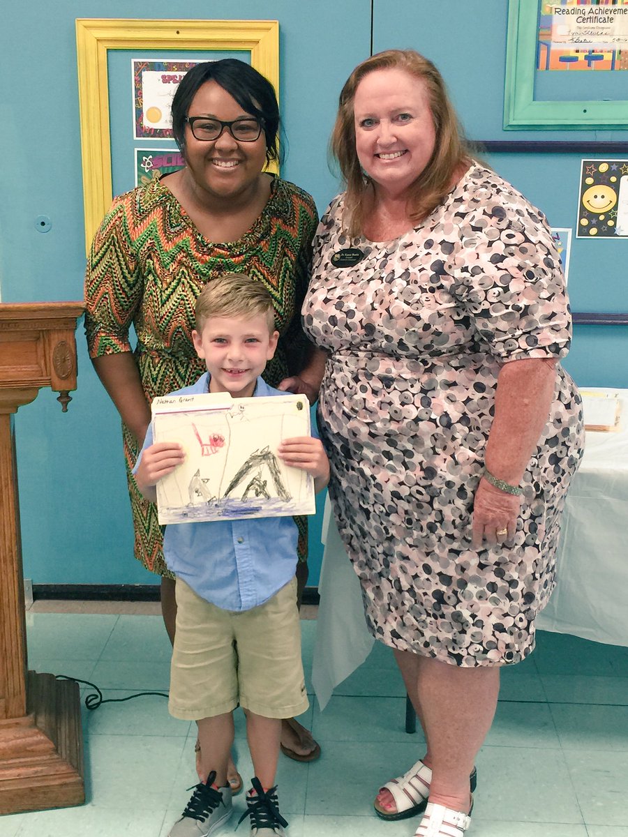jenn_grant8's tweet photo. Little man receiving awards from 2 of my fav ladies! #cesbest @KbeattieKaren https://t.co/cAdZVZ3w0t
