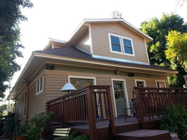 realtormag's tweet image. The median list price on @realtordotcom in May was $250,000 – 9% higher than a year ago. bit.ly/1RKiBqT