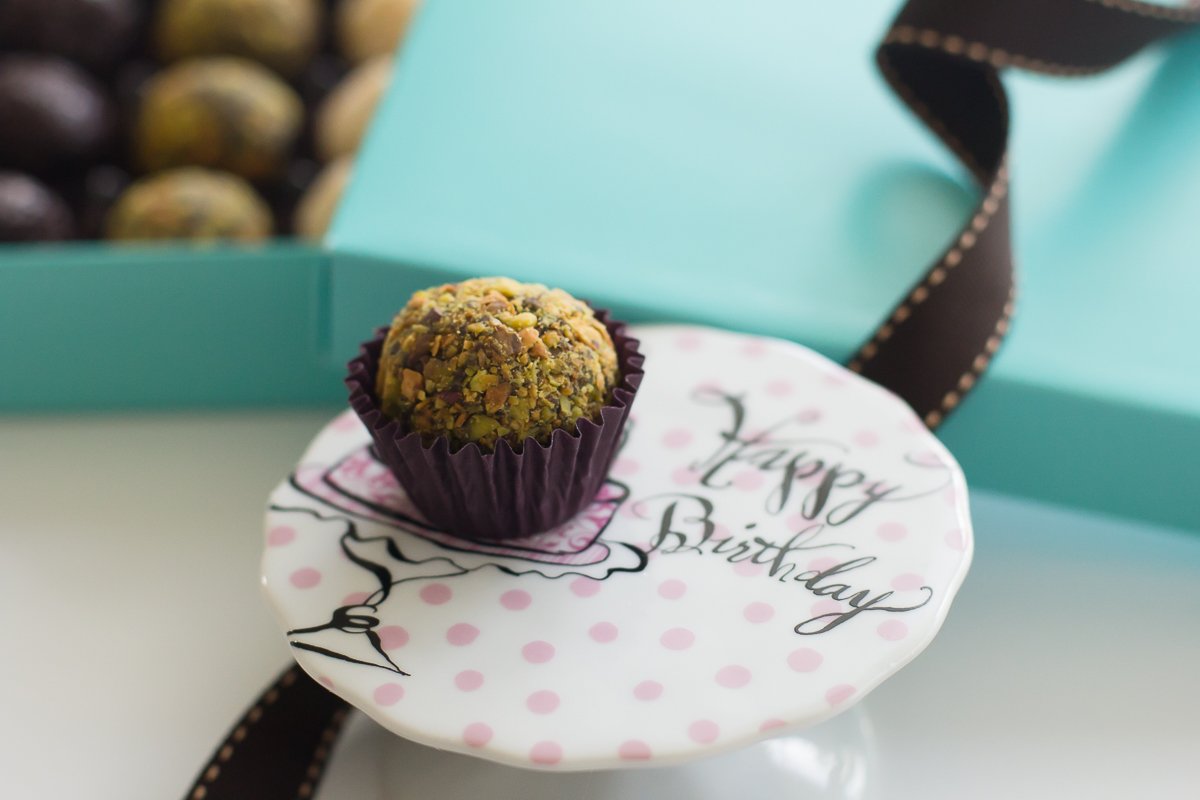 tinyBchocolate's tweet photo. New products in the #tinyBchocolate shop! Take a look: https://t.co/wgrtETmgKT #ChocolateLover #Chocoholic https://t.co/gh1vSBNemu