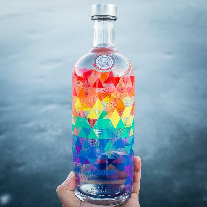 New limited edition <a href="/ABSOLUTUK/">ABSOLUT UK</a> Mix. Exclusive <a href="/Selfridges/">Selfridges</a> <a href="/SelfridgesWine/">Selfridges Wine Shop</a> selfridges.com/GB/en/cat/none…
#StirThingsUp