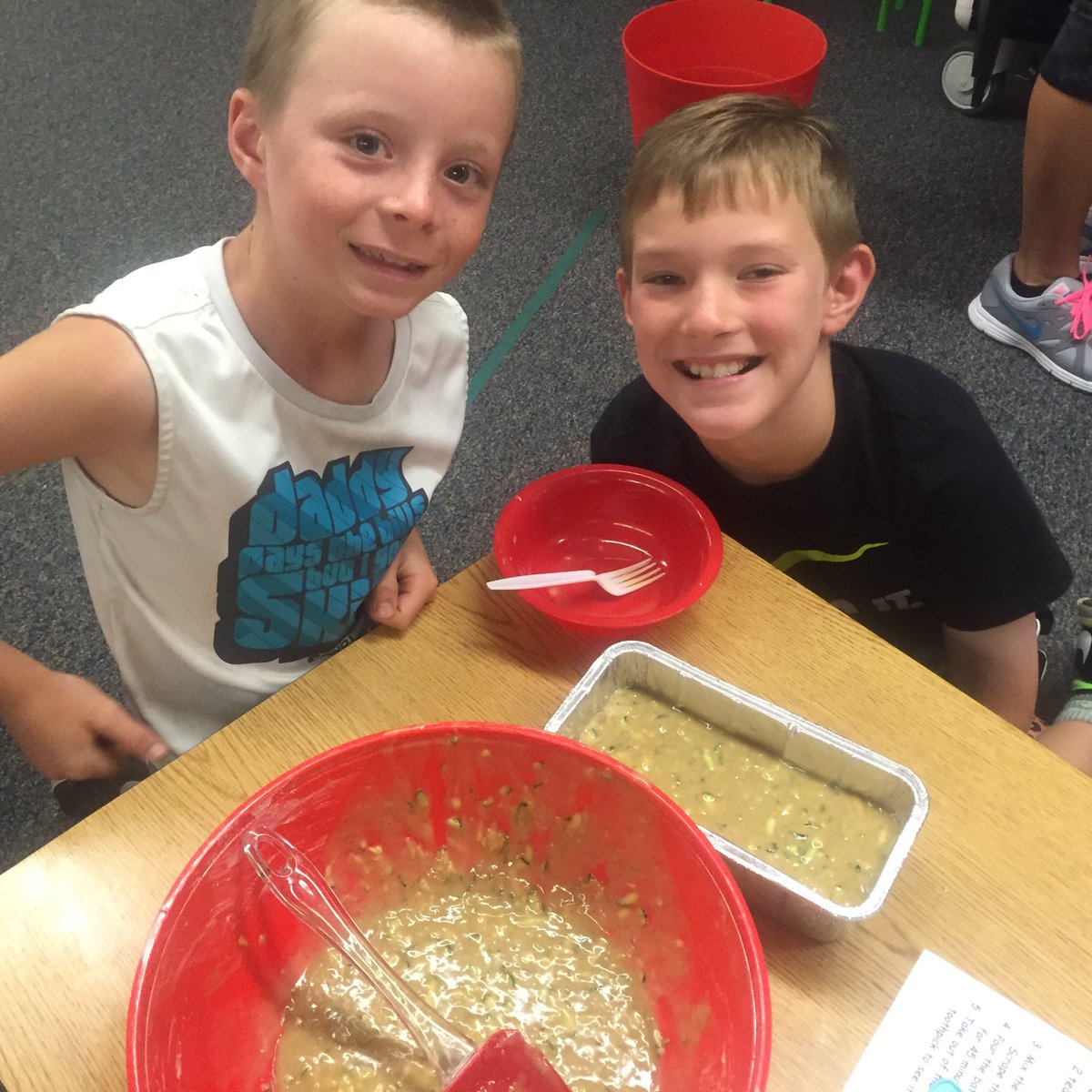 Lauriew2370's tweet photo. We grew zucchini, baked zucchini, and ate zucchini bread! #avocado gators #cajonvalleyusd #avocadopta https://t.co/4KsQ8sRbcz