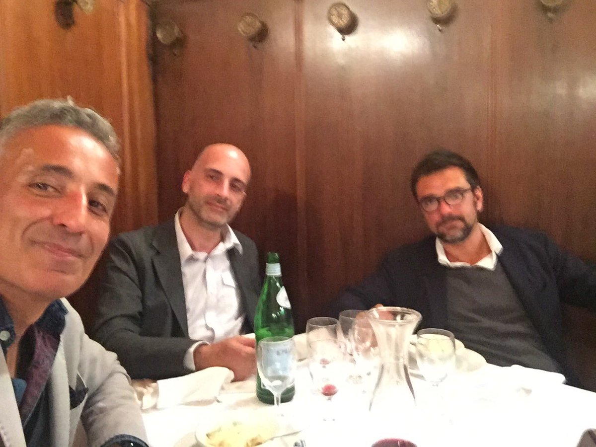 Sweeter66's tweet photo. Prestigio a tre quarti #uj16lab https://t.co/dMFIfaxOZg