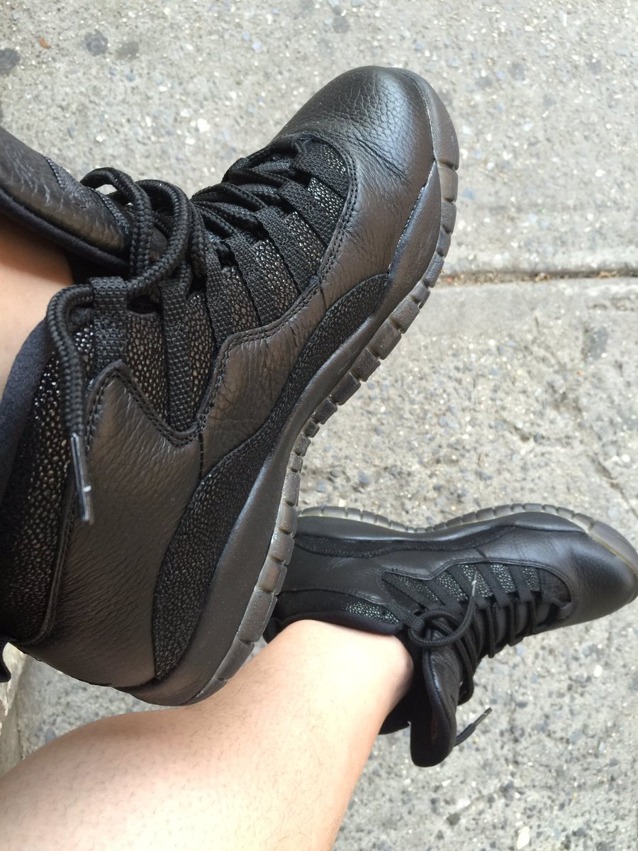 Kidcash181's tweet photo. #Jordans #OVO10s #KOTD #🔥🔥🔥🔥 #Straightheat https://t.co/IcySkBz0j1