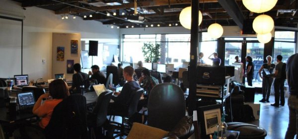 CoworkNews's tweet image. Startups Pushing Up Demand for Coworking Spaces as London Tops Average Rents bit.ly/1UbNt5A #coworking
