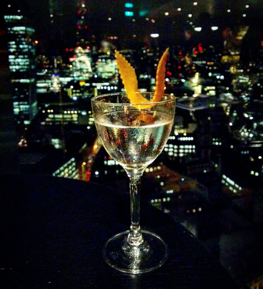 Nice view: sipping a #ReykaGlacialMartini, only available <a href="/CitySocial_T42/">City Social</a> this June goo.gl/n2RE7l #London